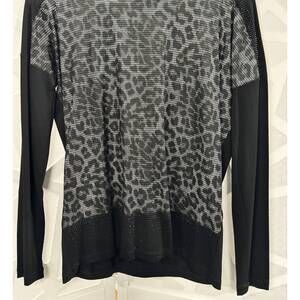 NEW JANE & JOHN women's pullover cheetah top in black/grey